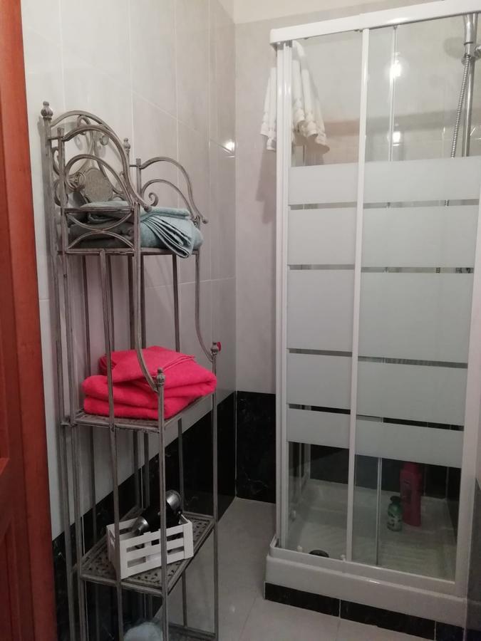 Beti House Heart'S And Roses Rooms Ponte Galeria Ngoại thất bức ảnh