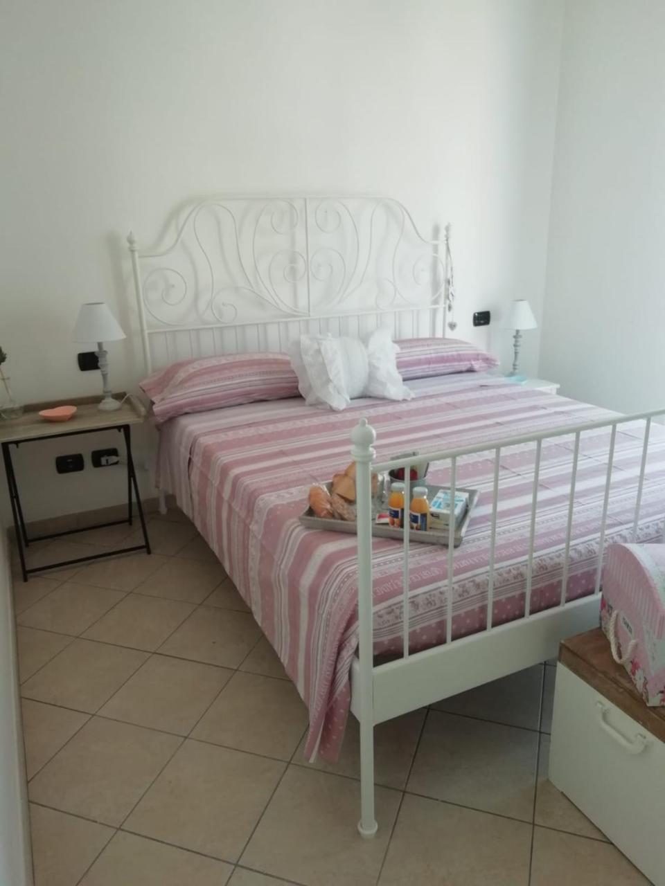 Beti House Heart'S And Roses Rooms Ponte Galeria Ngoại thất bức ảnh